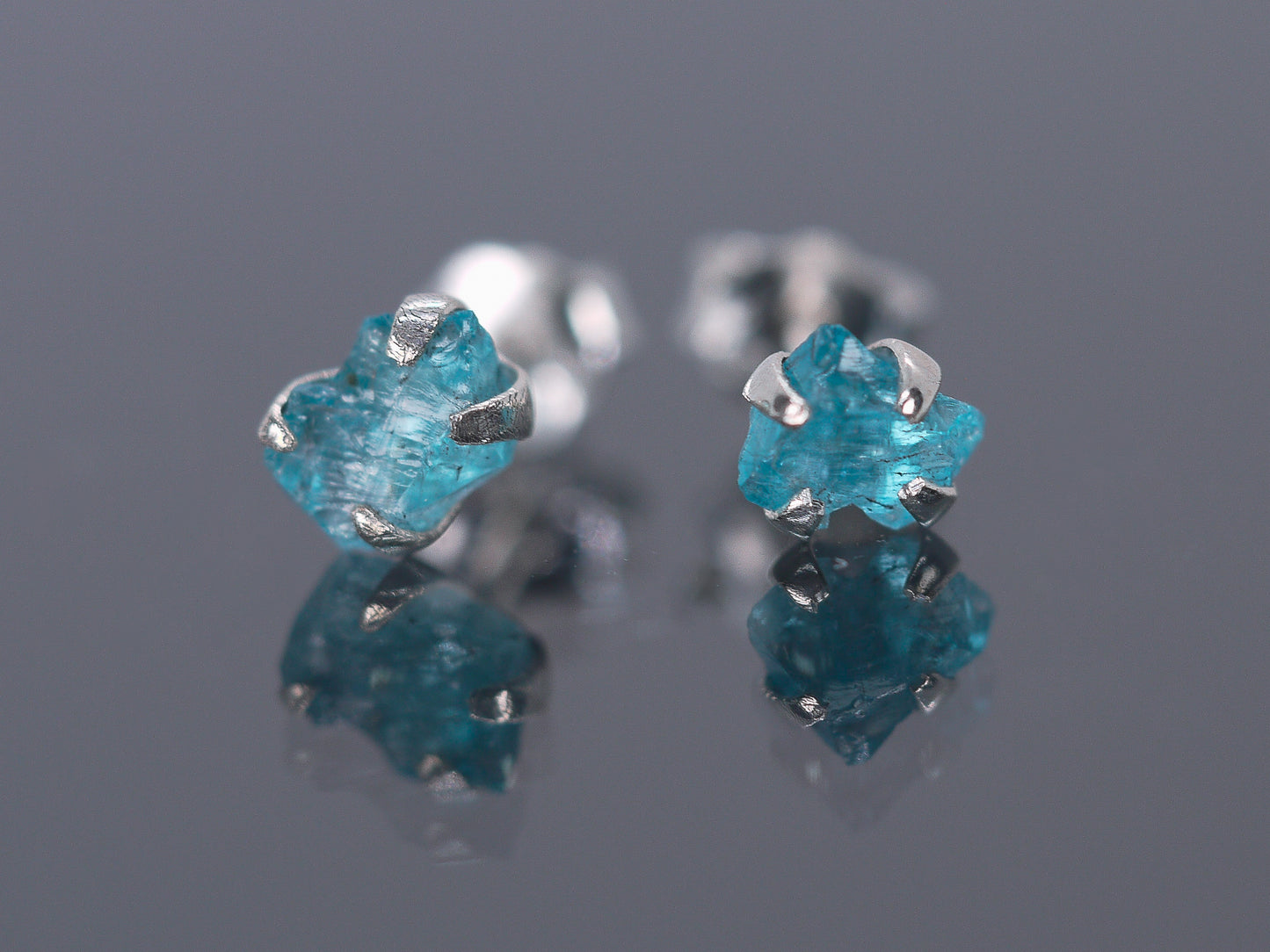 ARTEFACT Paraiba Apatite Stud Earrings