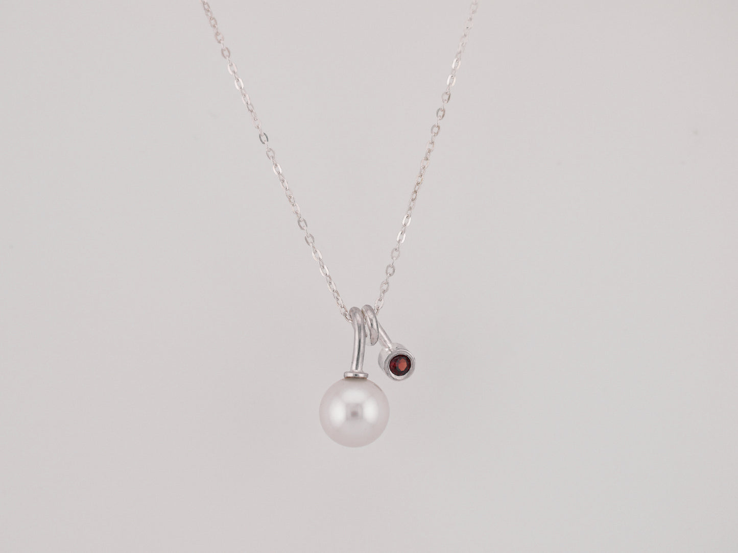 DROPS OF JUPITER Necklace - Freshwater Pearl & Garnet