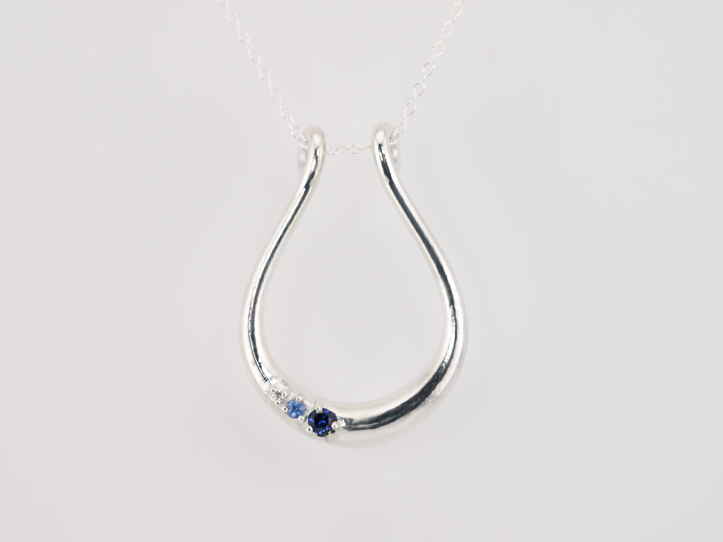 MEDEA III Ring Holder Necklace - Sapphires and Natural Diamond