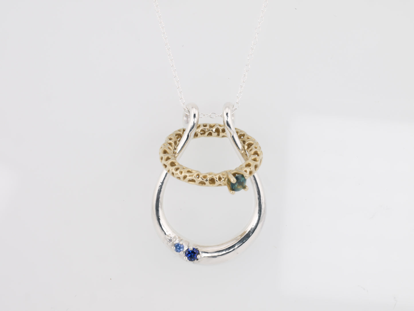 MEDEA III Ring Holder Necklace - Sapphires and Natural Diamond