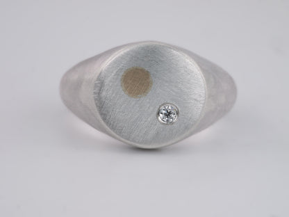 HELIOS Signet Ring with Moissanite - Sterling Silver & 9k Yellow Gold