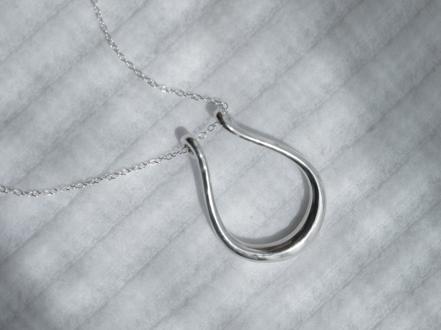 MEDEA Ring Holder Necklace