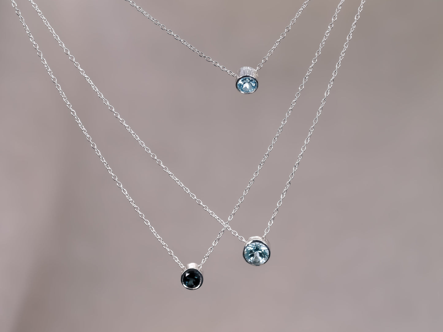 MINIMALIST SOLITAIRE BEZEL Sliding Necklace