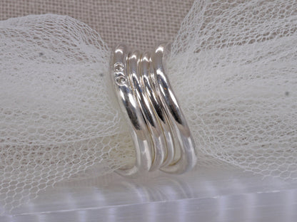 KYMA Solo Wave Ring - Chunky 3mm with Sapphire