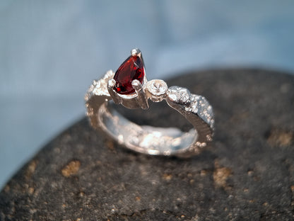 CRIMSON DROPLET Terra Ring - Red Garnet and White Sapphire