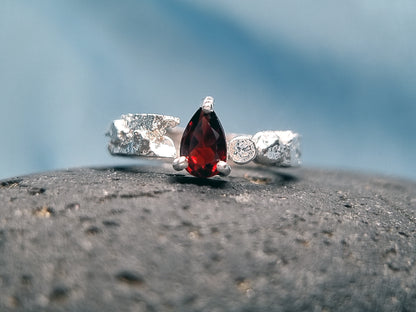 CRIMSON DROPLET Terra Ring - Red Garnet and White Sapphire