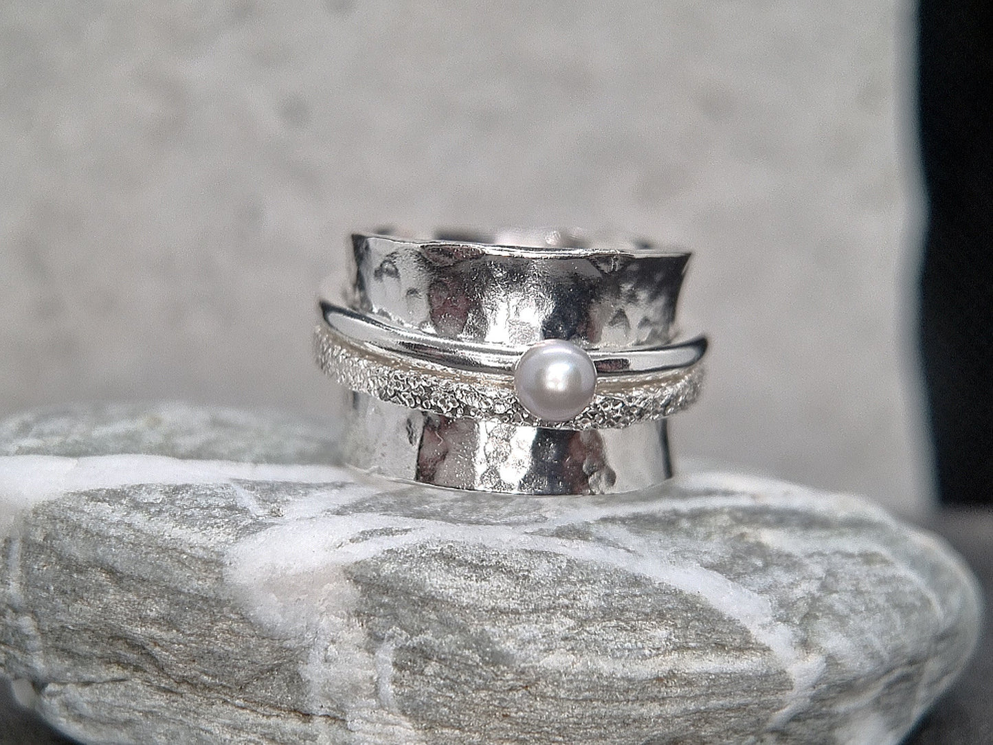 ANDRINA Spinner Ring - Sterling Silver