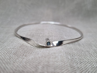 Hybrid MOBIUS Bangle - Teal Sapphire - Sterling Silver