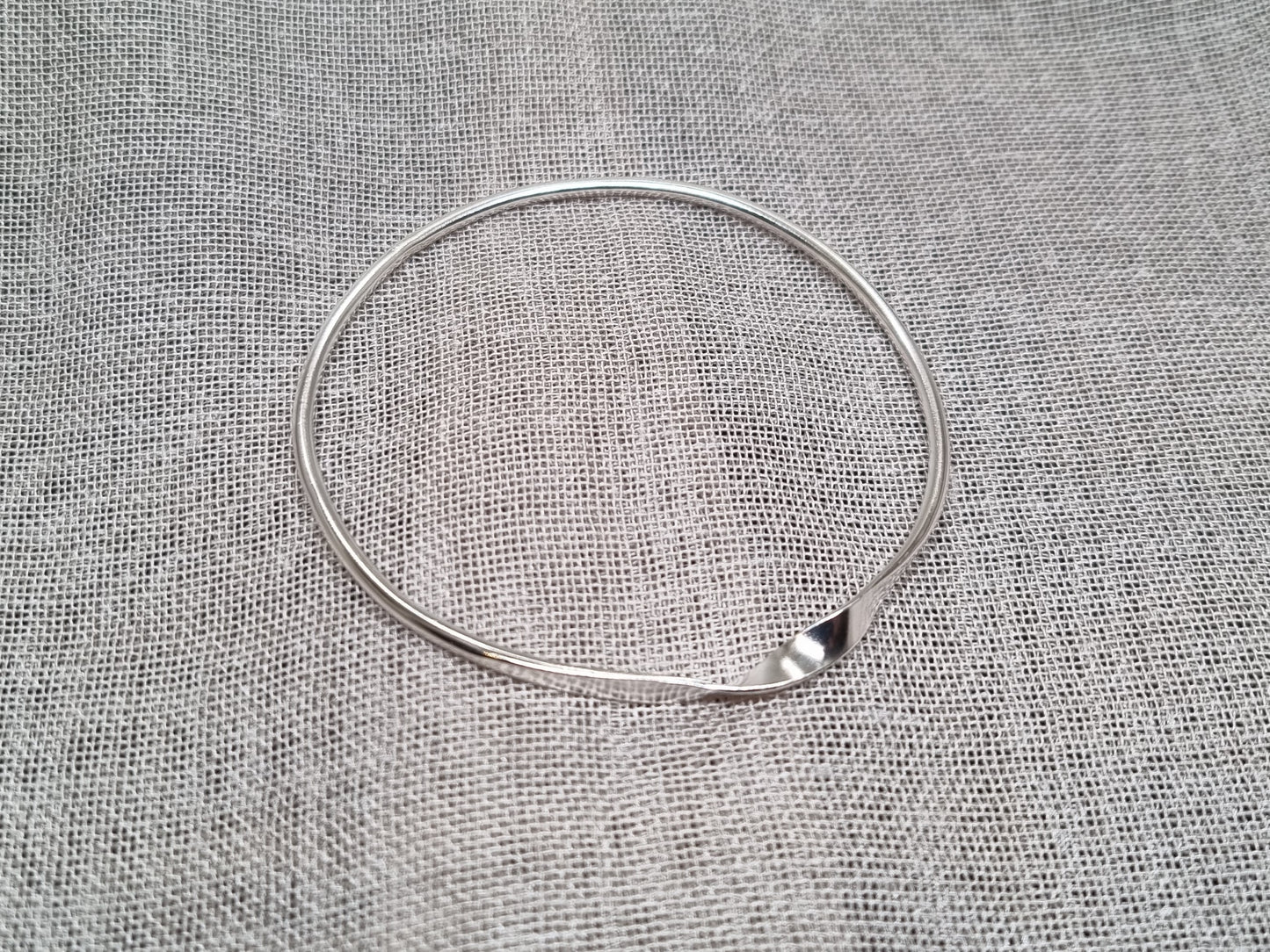 Hybrid MOBIUS Bangle